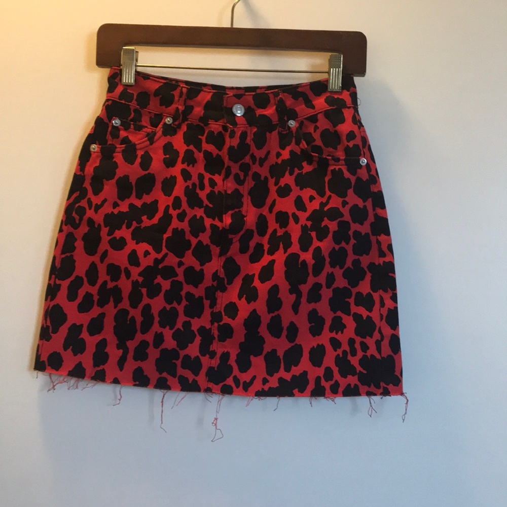 Topshop Red and Black Cheetah Print Mini Skirt
